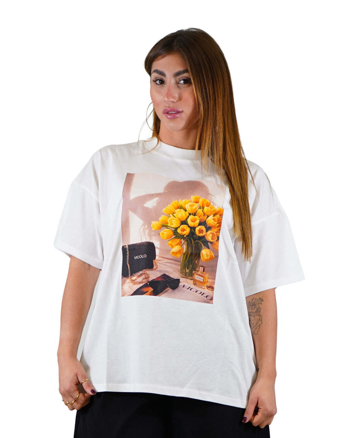 T-Shirt Vicolo Con Stampa " Fiori"
